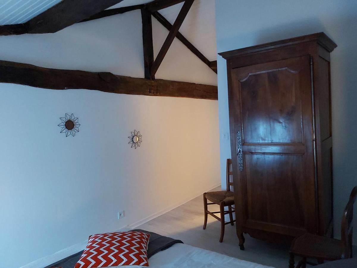 Logis Des Bessons Bed & Breakfast Migron Exterior foto