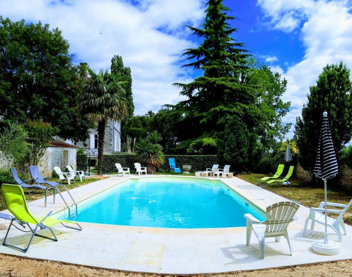 Logis Des Bessons Bed & Breakfast Migron Exterior foto